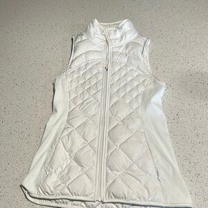lululemon Athletica puffer vest